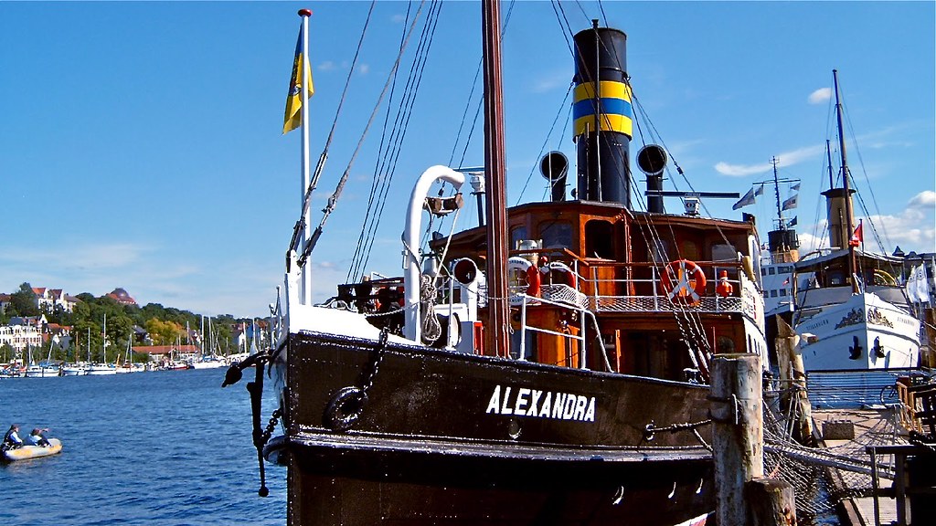 Alexandra Schiff